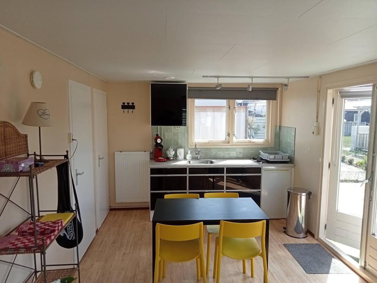 Вилла Tiny House Nabij De Kust Dirkshorn Экстерьер фото